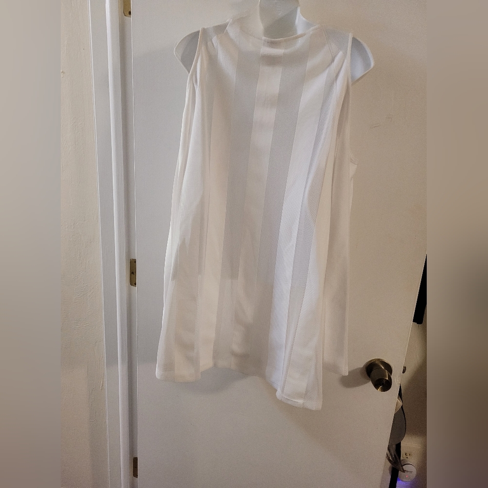 Tunic - Picture 2 of 4
